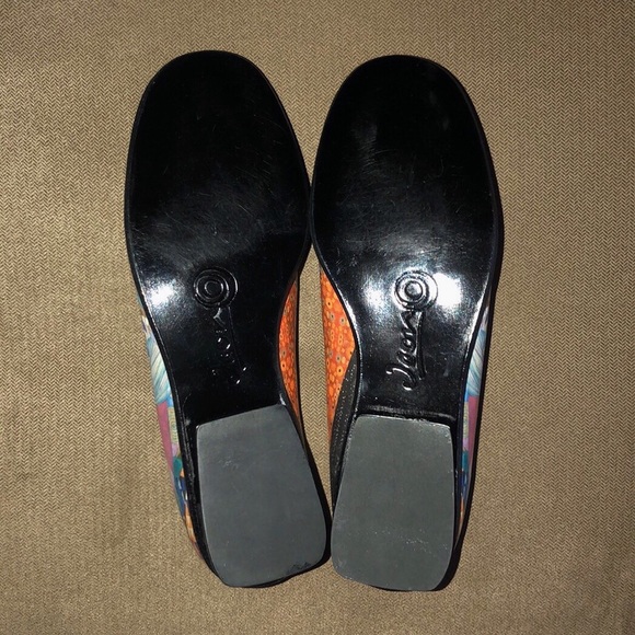 ICON ‘Woman & Child’ Loafers - Picture 6 of 8